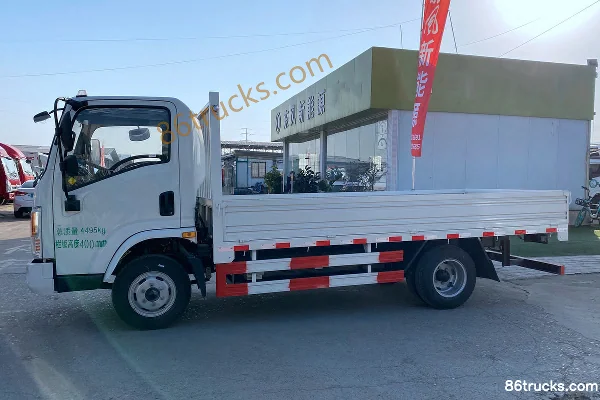 Dongfeng T1 4.5T 4.15m Single Row Pure Electric Flatbed Light Truck 80.6kWh 4X2(6 wheels) Exterior (3) | 86Trucks