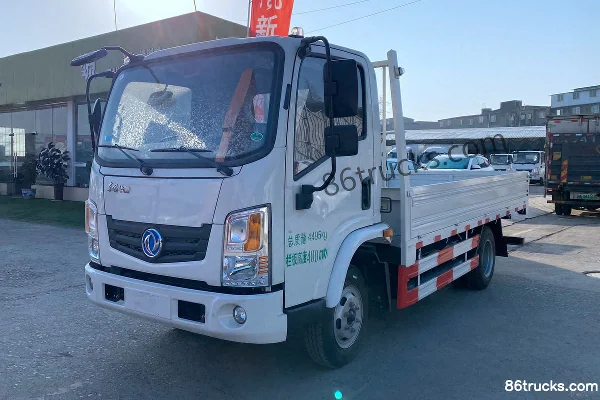 Dongfeng T1 4.5T 4.15m Single Row Pure Electric Flatbed Light Truck 80.6kWh 4X2(6 wheels) Exterior (2) | 86Trucks