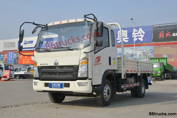 Sinotruk HOWO Wang Series 190 hp 4X2(6 wheels) 5.2m semi-row flatbed light truck (8-speed) Exterior (3) | 86Trucks