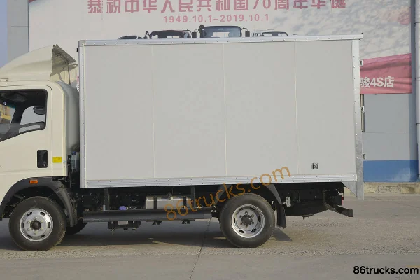 Sinotruk HOWO Wang Series 110 hp 4X2(6 wheels) 4.15m Single Row Van Light Truck Body (1) | 86Trucks