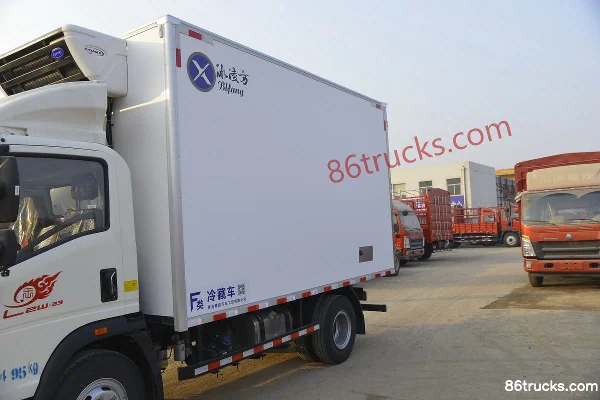 Sinotruk HOWO Wang 160 ch 4X2(6 roues) camion frigorifique 4,1 m Carrosserie (1) | 86Trucks