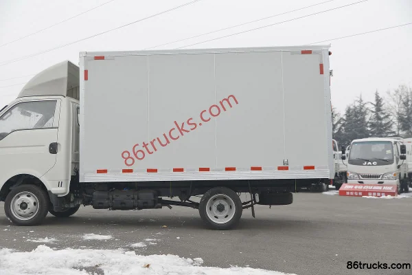 JAC Kaida X6 1.8L 130hp 4X2(6 wheels) 3.5m Single Row Van Mini Truck (China VI) Body (2) | 86Trucks