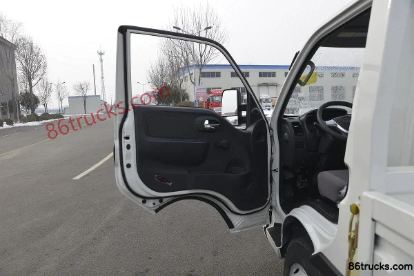 JAC Kangling K5 Comfort 120 hp 4X2(6 wheels) 3.8m Single Row Flatbed Light Truck Cab (1) | 86Trucks