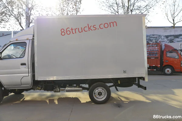 Dongfeng T3 (ex Xiaobawang W) 1,3 L 91 ch 4X2(6 roues) 2,7 m camion fourgon cabine simple (pneus simples arrière) (China VI) Carrosserie (2)