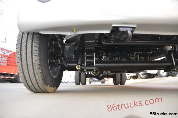 Dongfeng T3 (formerly Xiaobawang W) 1.5L 113hp 4X2(6 wheels) 3.7m single row box truck (China VI) Chassis (2) | 86Trucks