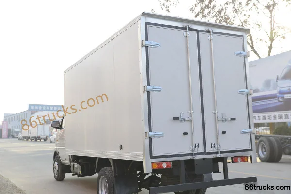 Dongfeng T3 (formerly Xiaobawang W) 1.5L 113hp 4X2(6 wheels) 3.7m single row box truck (China VI) Body (3) | 86Trucks