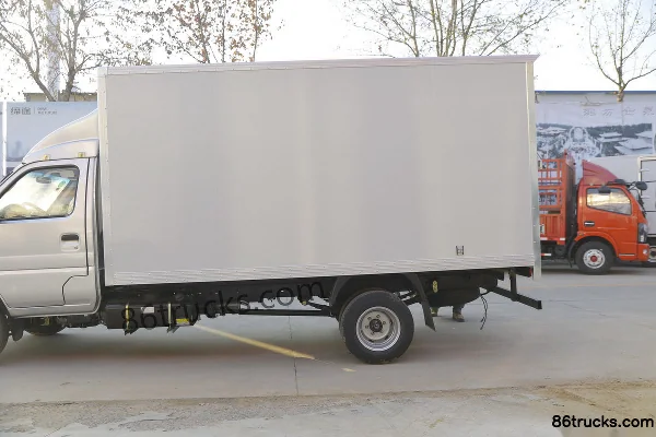 Dongfeng T3 (formerly Xiaobawang W) 1.5L 113hp 4X2(6 wheels) 3.7m single row box truck (China VI) Body (2) | 86Trucks