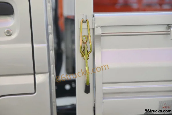 Dongfeng T3 (formerly Xiaobawang W) 1.5L 113hp 4X2(6 wheels) 3.7m Single Row Flatbed Light Truck (China VI) Body (3) | 86Trucks