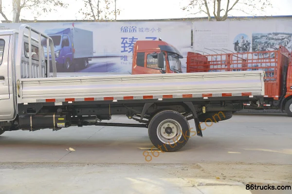 Dongfeng T3 (formerly Xiaobawang W) 1.5L 113hp 4X2(6 wheels) 3.7m Single Row Flatbed Light Truck (China VI) Body (2) | 86Trucks