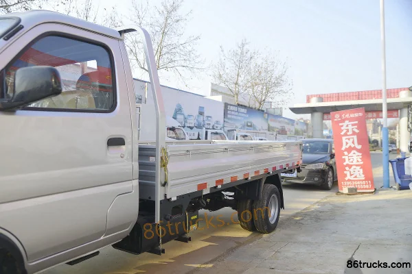 Dongfeng T3 (formerly Xiaobawang W) 1.5L 113hp 4X2(6 wheels) 3.7m Single Row Flatbed Light Truck (China VI) Body (1) | 86Trucks