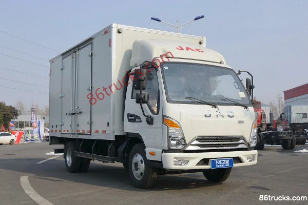 JAC Kangling J5 127 hp 4X2(6 wheels) 3.82m Row Half Off-road Van Light Truck (China VI) Exterior