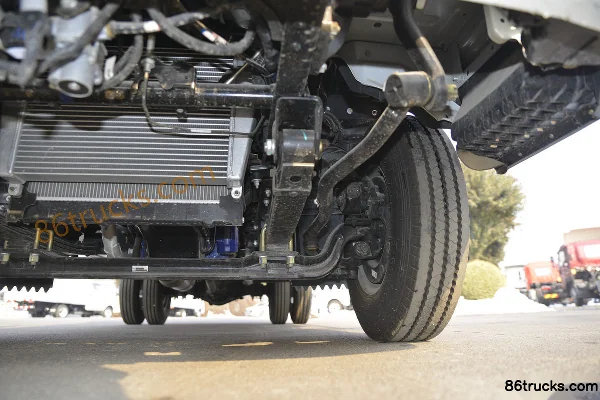 JAC Kangling J5 Luxury Edition 152hp 4X2(6 wheels) 4.15m single-row van light truck (China VI) Chassis (3) | 86Trucks