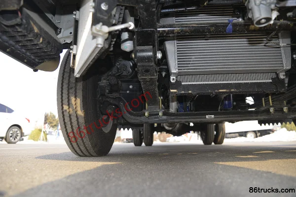 JAC Kangling J5 Luxury Edition 152hp 4X2(6 wheels) 4.15m single-row van light truck (China VI) Chassis (2) | 86Trucks