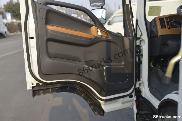 JAC Junling A8 160hp 4X2(6 wheels) 4.18m Single Row Flatbed Light Truck (China VI) (JAC 6-speed) Cab (2) | 86Trucks
