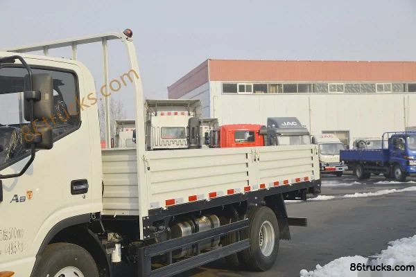 JAC Junling A8 160hp 4X2(6 wheels) 4.18m Single Row Flatbed Light Truck (China VI) (JAC 6-speed) Body (1) | 86Trucks