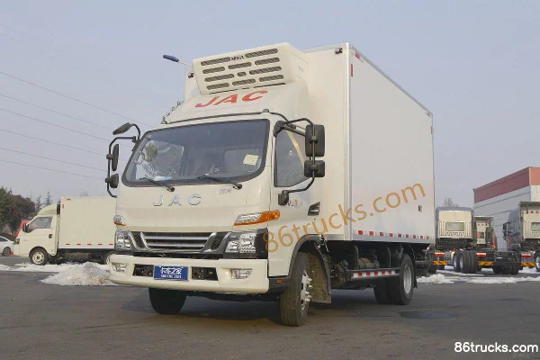 JAC Junling V6 156 ch 4X2(6 roues) camion frigorifique 3,7 m Extérieur (3) | 86Trucks