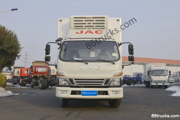 JAC Junling V6 156 ch 4X2(6 roues) camion frigorifique 3,7 m Extérieur (2) | 86Trucks