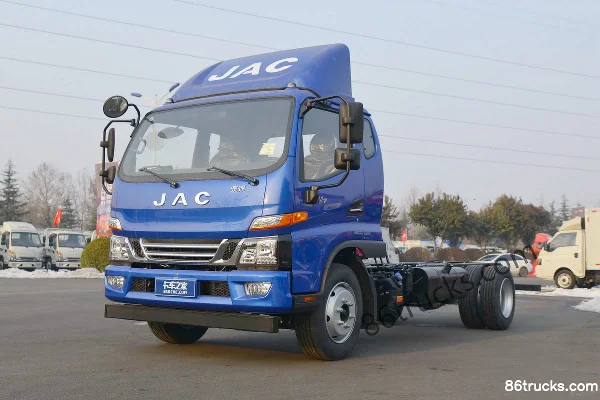 JAC Junling V7 154 hp 4X2(6 wheels) 5.53 m single-row stake truck Exterior (3) | 86Trucks