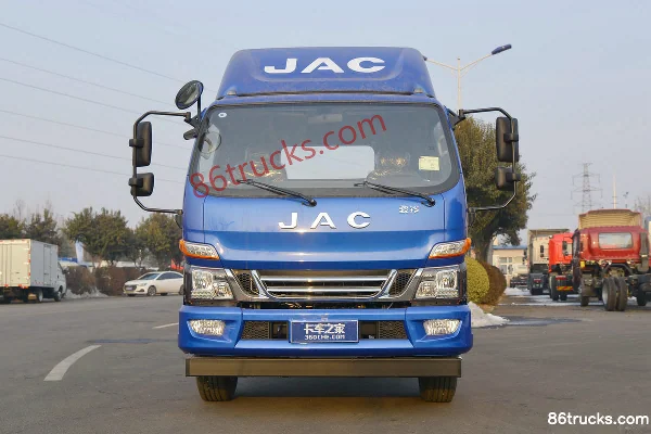 JAC Junling V7 154 hp 4X2(6 wheels) 5.53 m single-row stake truck Exterior (2) | 86Trucks