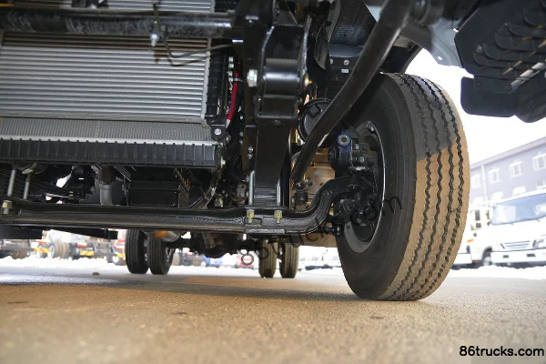 JAC Junling V6 120hp 4X2(6 wheels) 4.18m single-row van light truck Chassis (3) | 86Trucks