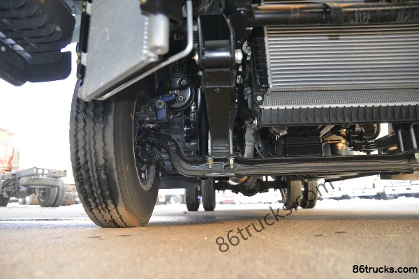 JAC Junling V6 120hp 4X2(6 wheels) 4.18m single-row van light truck Chassis (2) | 86Trucks