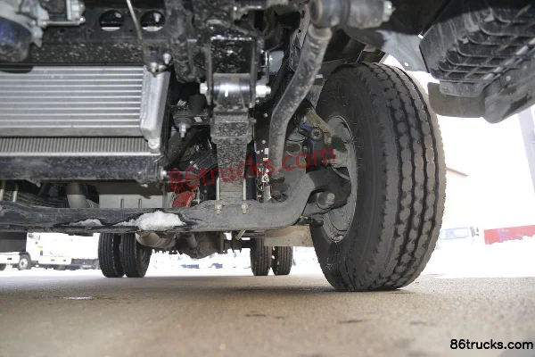 JAC Junling V6 152 hp 4X2(6 wheels) 4.015 m refrigerated truck (6-speed) Chassis (3) | 86Trucks