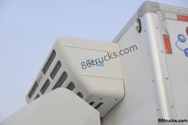 JAC Junling V6 152 hp 4X2(6 wheels) 4.015 m refrigerated truck (6-speed) Body (1) | 86Trucks