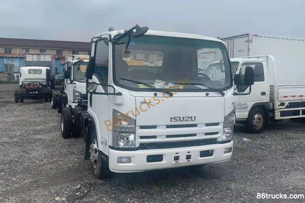 Qingling Isuzu KV600 132 hp 4X2(6 wheels) power truck chassis (China VI) Exterior