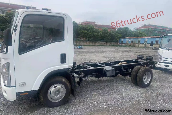 Qingling Isuzu KV600 132 hp 4X2(6 wheels) power truck chassis (China VI) Exterior (3) | 86Trucks