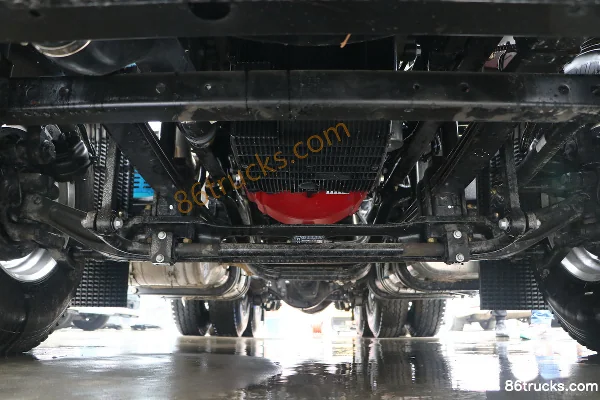 Foton Auman EST Basic 560 hp 6X4(10 wheels) Tractor Truck (China VI) Chassis (2) | 86Trucks