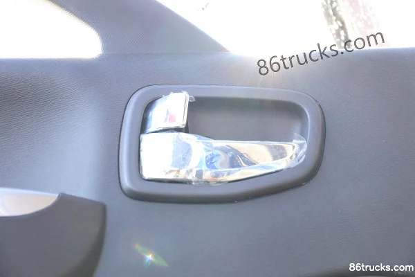 Foton Big Diamond ES7 270 hp 8X2(10 wheels) 6m Dump Truck Cab (3) | 86Trucks