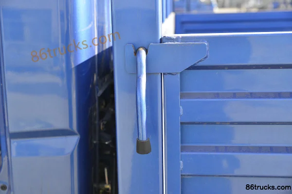 Feidi D2 Series 95 hp 4X2(6 wheels) 4.17m Single Row Flatbed Light Truck Body (3) | 86Trucks
