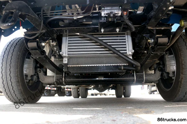 Yuejin Fuxing S80 95hp 4X2(6 wheels) 3.05m double-row flatbed mini truck (China VI) Chassis (1) | 86Trucks