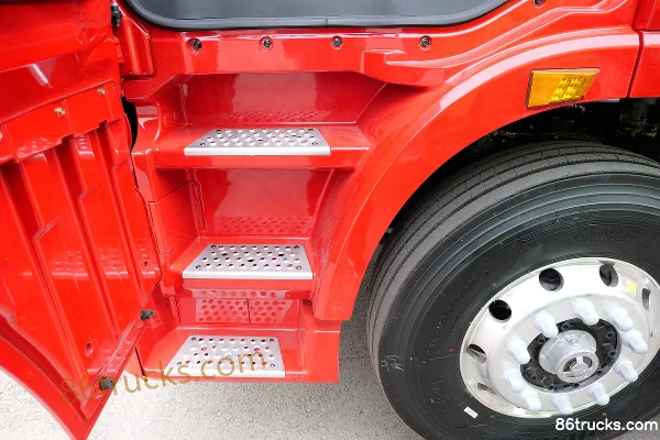 XCMG Hanfeng P7 430 hp 6X4(10 wheels) Tractor Truck (China VI) Cab (2) | 86Trucks