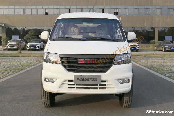 Jinbei Xinka S52 version standard 123 ch 4X2(6 roues) essence camion plateau double cabine 2,55 m (China VI) Extérieur (2) | 86Trucks