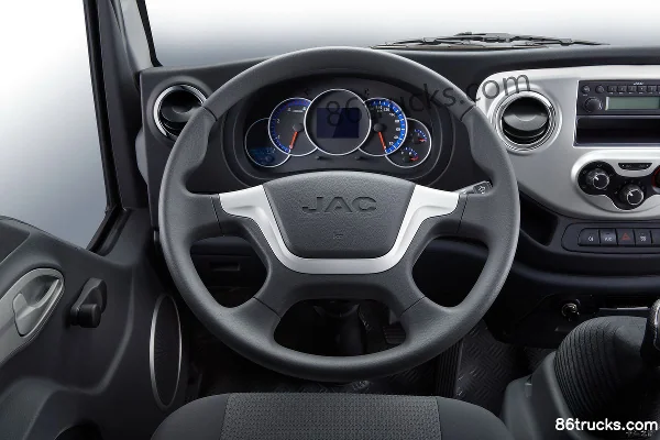 JAC Dewos Q8 170hp 4X2(6 wheels) 5.48m Crew Cab Van Cargo Truck (China VI) (3) | 86Trucks