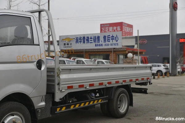 Dongfeng Xiaobawang W17 102 hp 4X2(6 wheels) 3.51m Single Row Flatbed Micro Truck (Wide Track) Body (1) | 86Trucks