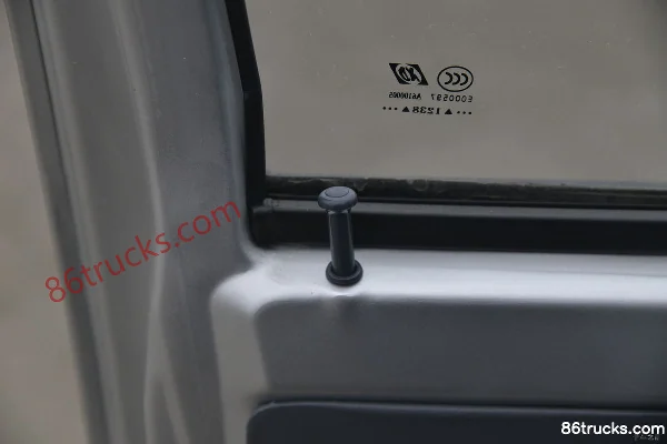 Dongfeng Xiaobawang V 1.3L 87 ch 4X2(6 roues) micro camion plateau à ridelles simple cabine 3,3 m (2) | 86Trucks