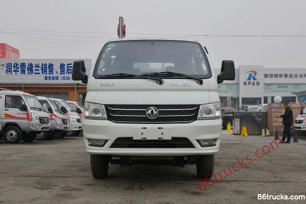 Dongfeng Xiaobawang W17 1.5L 113hp 4X2(6 wheels) 2.7m Double Row Flatbed Light Truck (China VI) Exterior (2) | 86Trucks