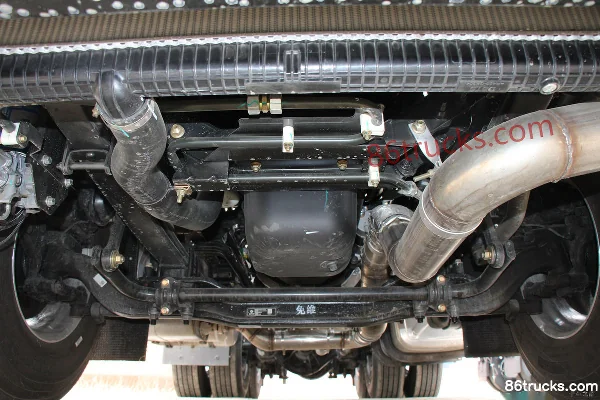 Dongfeng Commercial Vehicle Tianlong Flagship KX 520 hp 6X4(10 wheels) Hazardous Materials Tractor Truck Chassis (1) | 86Trucks
