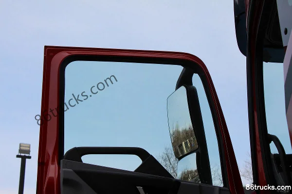 Dongfeng Commercial Vehicle Tianlong KL camion lourd 470 ch 6X4(10 roues) tracteur routier LNG (China VI) (pont arrière DF400) Cabine (1)