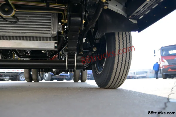 Foton Times Xiaoka Star 5 88 hp 4X2(6 wheels) 3.25m Semi-row Flatbed Light Truck Chassis (3) | 86Trucks