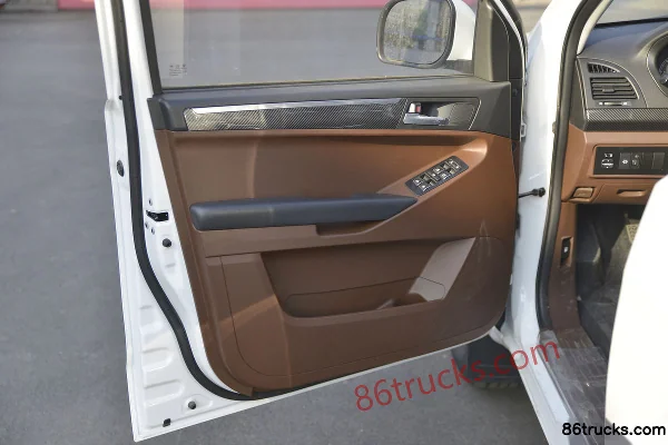 Foton New Conqueror 3 2022 Edition Tianxia Wushuang Version 2.0T Diesel 163hp 2WD Automatic Long Axle Double Row Pickup Chassis (2) | 86Truc