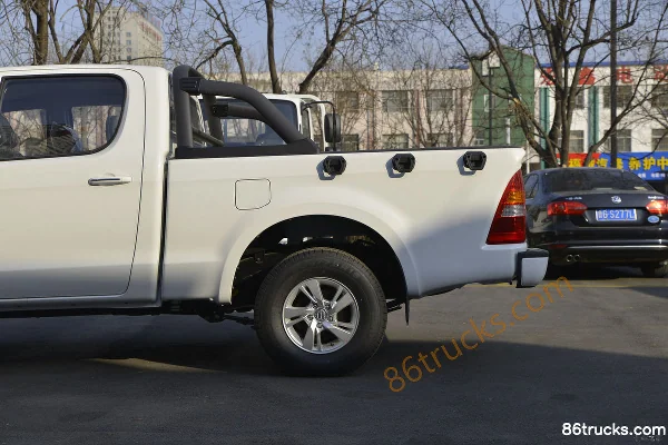 Foton New Conqueror 3 2022 Edition Tianxia Wushuang Version 2.0T Diesel 163hp 2WD Automatic Long Axle Double Row Pickup Official Photos (1)