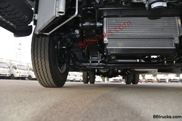 JAC Shuailing E Medium 132 ch 4X2(6 roues) 4,235 m camion plateau à ridelles cabine simple Châssis (2) | 86Trucks