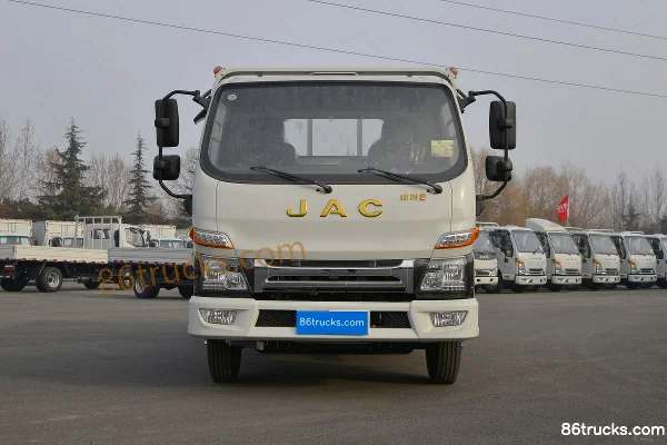 JAC Shuailing E Medium Body 150hp 4X2(6 wheels) 4.22m single-row flatbed light truck (China VI) Exterior (2) | 86Trucks