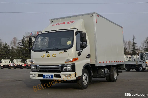 JAC Shuailing E Medium Body 132 hp 4X2(6 wheels) 4.15m Single Row Van Light Truck Exterior (3) | 86Trucks