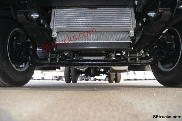 JAC Shuailing E Medium Body 132 hp 4X2(6 wheels) 4.15m Single Row Van Light Truck Chassis (1) | 86Trucks