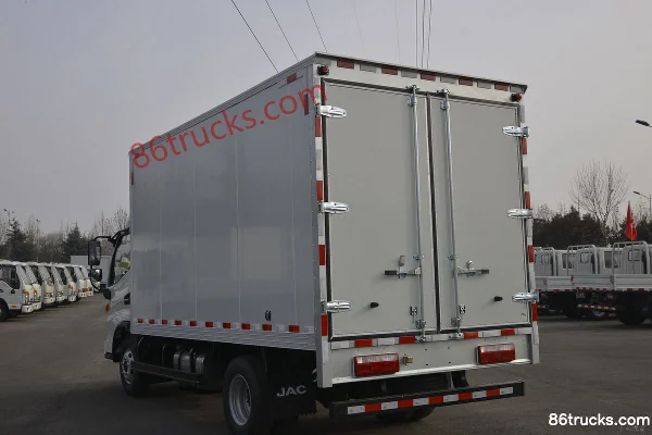 JAC Shuailing E Medium Body 132 hp 4X2(6 wheels) 4.15m Single Row Van Light Truck (3) | 86Trucks