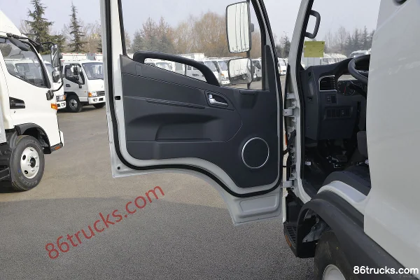 JAC Shuailing E Medium Body 152 hp 4X2(6 wheels) 3.905m semi-cab flatbed truck (3) | 86Trucks